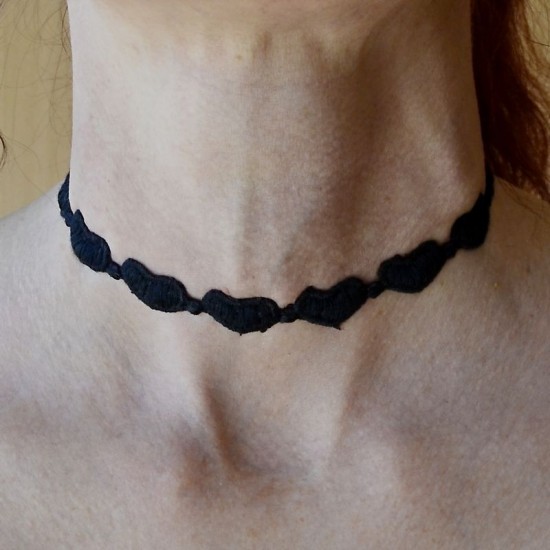 КОЛИЕ "ЧОКЪР" СЪРЦА