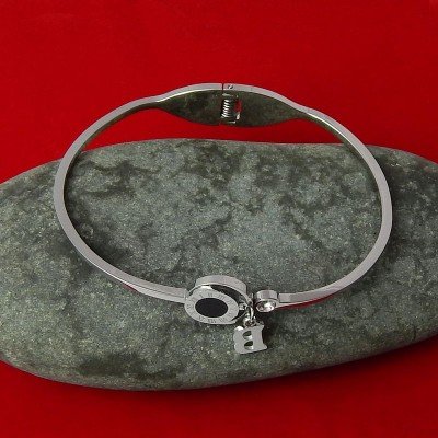 ДАМСКА ТВЪРДА ГРИВНА GR13