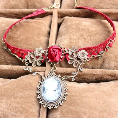 ГОТИК КОЛИЕ G-18